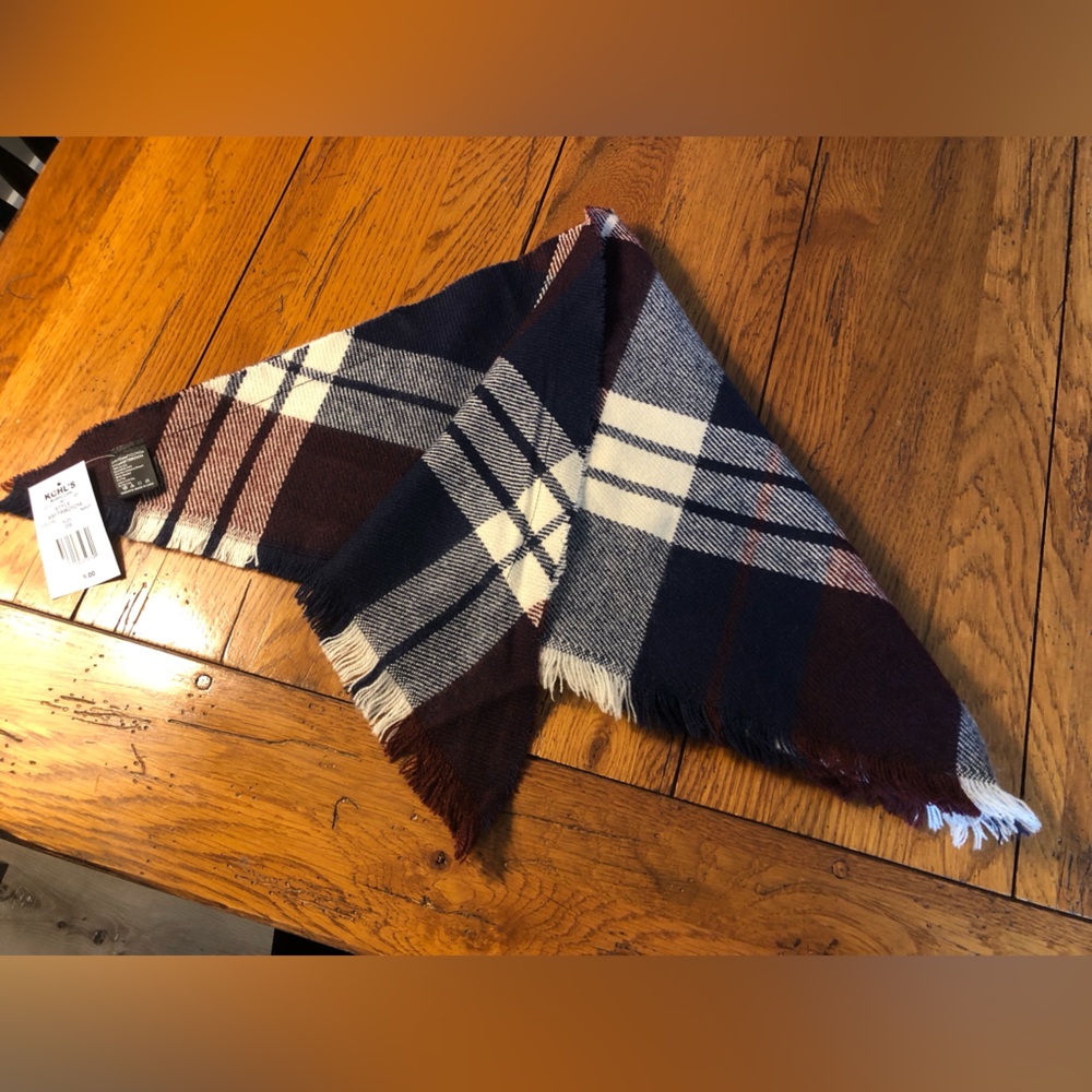 Beautiful Blanket Scarf in Navy, Burgundy, and Ivory. Brand New With Tags